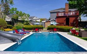 169 Sandringham Ave Providence Ri